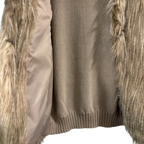 Oversized Faux Fur Knit Vest, tan/beige, Size XL - Picture 5 of 10